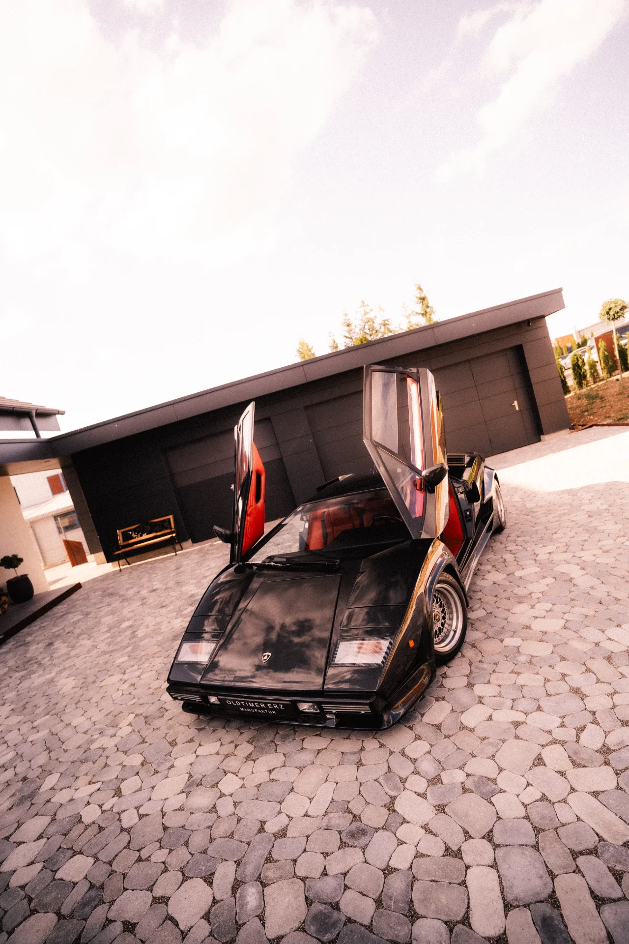 Fotos von einem Lamborghini Countach bei der Werkstatt Oldtimer Erz., Bild 2