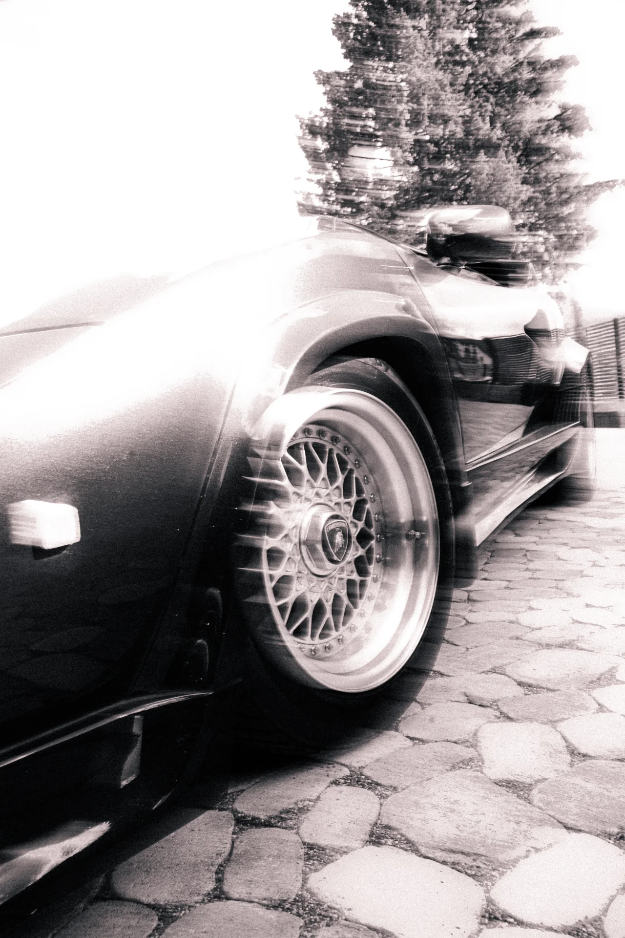 Fotos von einem Lamborghini Countach bei der Werkstatt Oldtimer Erz., Bild 4
