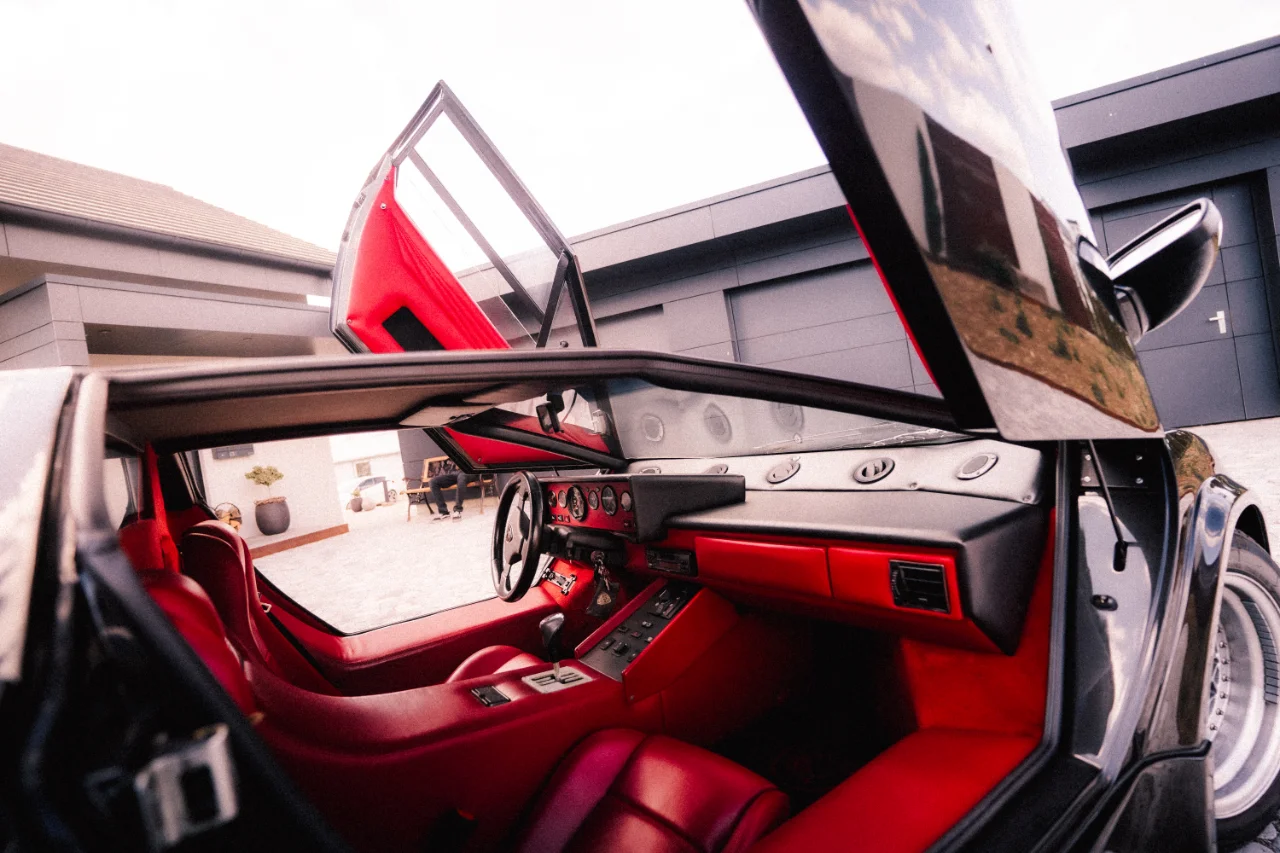 Fotos von einem Lamborghini Countach bei der Werkstatt Oldtimer Erz., Bild 3