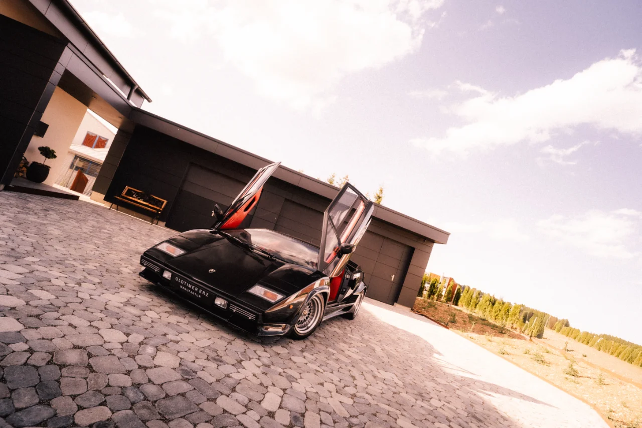 Fotos von einem Lamborghini Countach bei der Werkstatt Oldtimer Erz., Bild 9