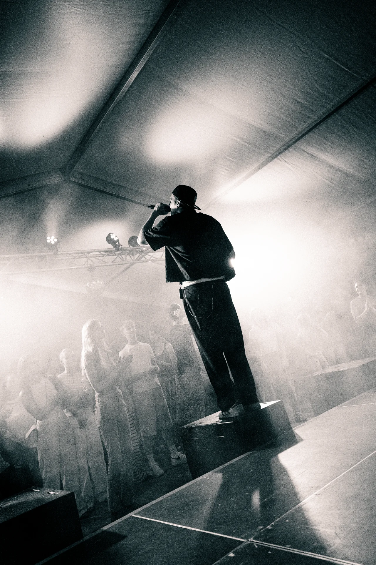 Fotos von einem Konzert bei dem Künstler Elijah Thomas., Bild 12