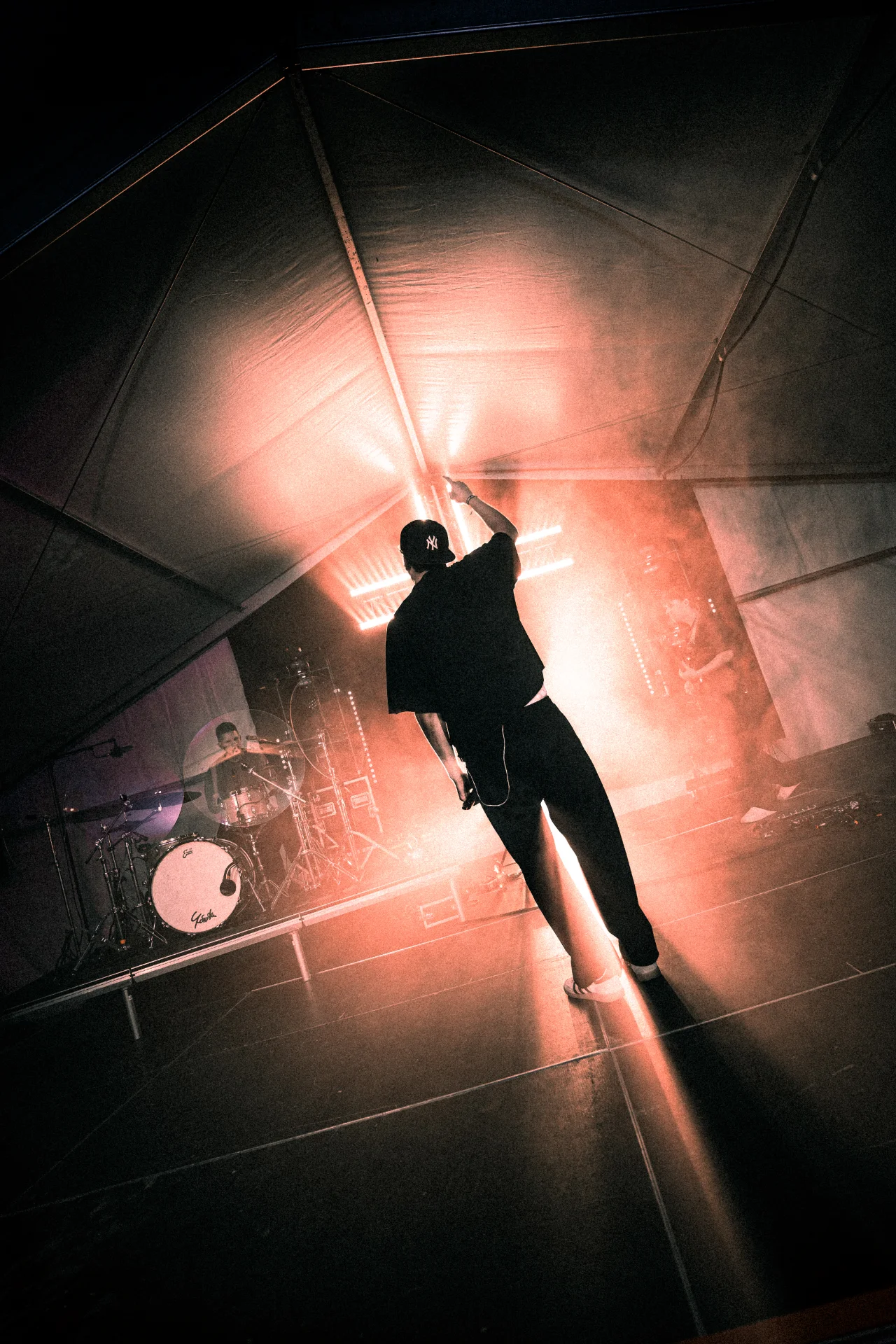 Fotos von einem Konzert bei dem Künstler Elijah Thomas., Bild 23