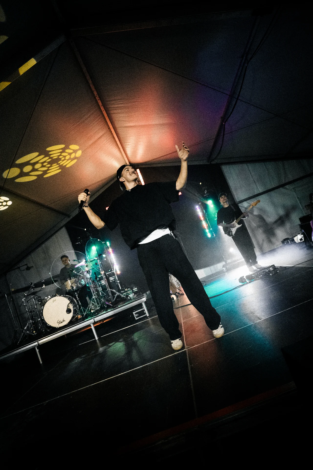 Fotos von einem Konzert bei dem Künstler Elijah Thomas., Bild 5