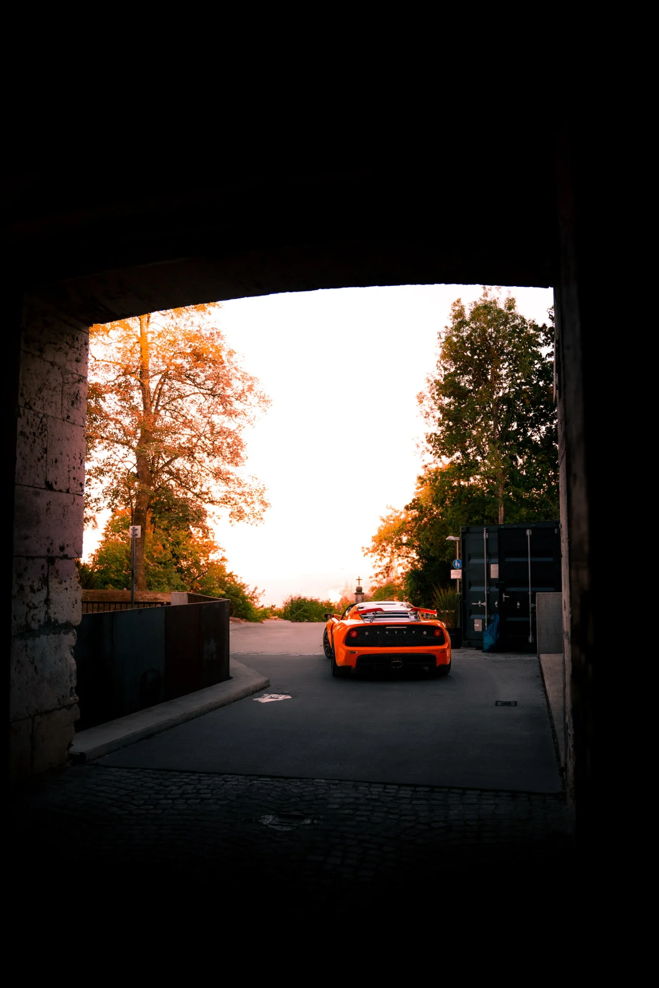 Fotoshooting von einem orangenem Lotus Elise in der ulmer Wilhelmsburg., Bild 16