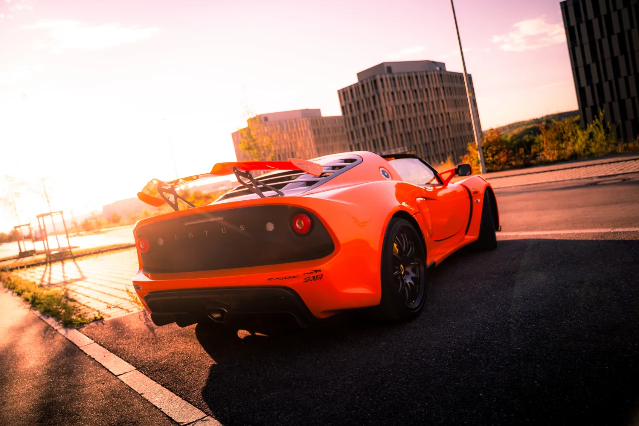 Fotoshooting von einem orangenem Lotus Elise in der ulmer Wilhelmsburg., Bild 9
