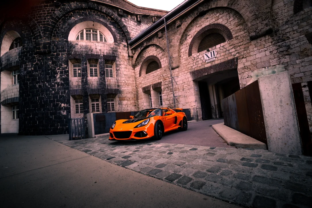 Fotoshooting von einem orangenem Lotus Elise in der ulmer Wilhelmsburg., Bild 17