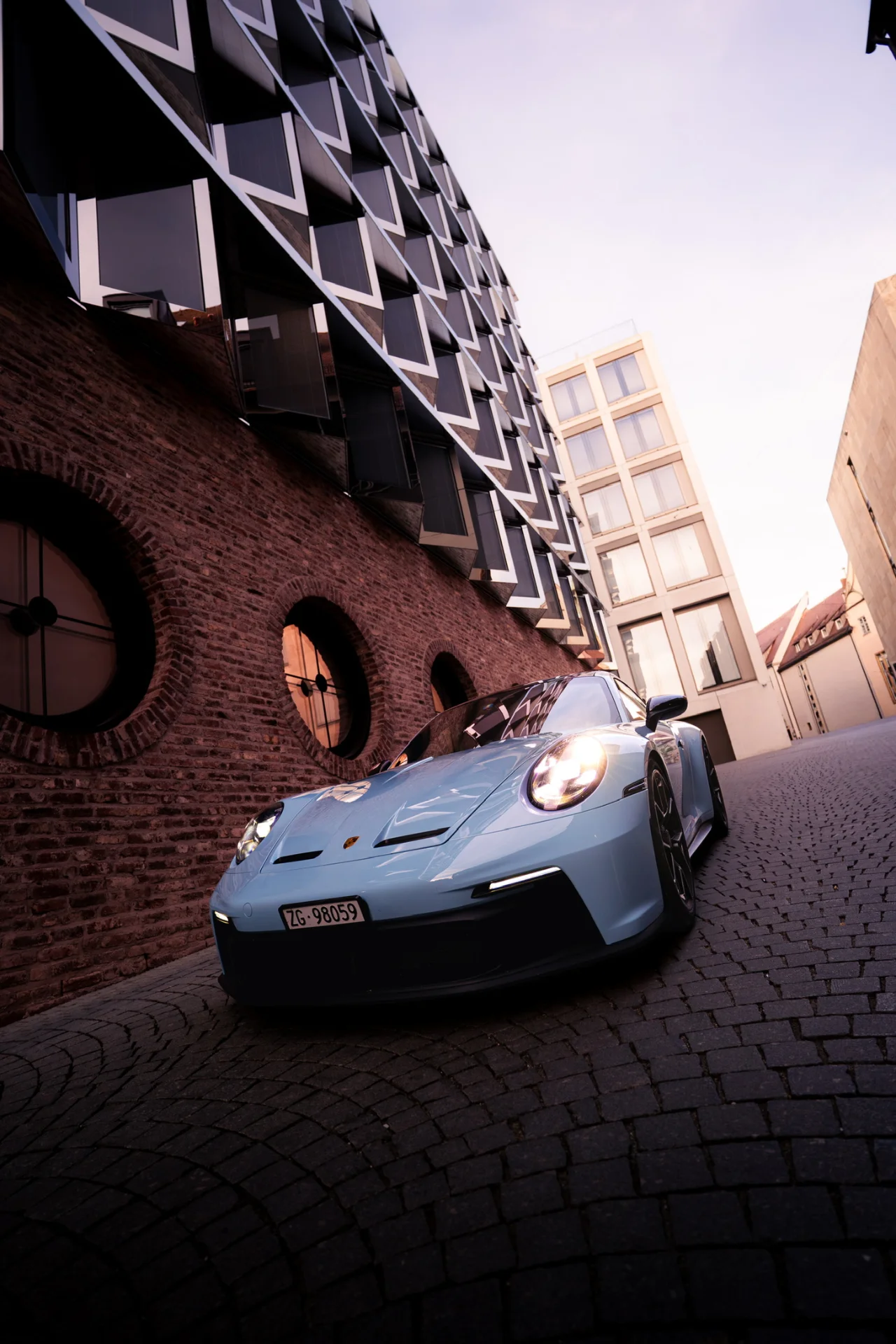 Fotos von einem Porsche 992 in der Ulmer Innenstadt., Bild 6