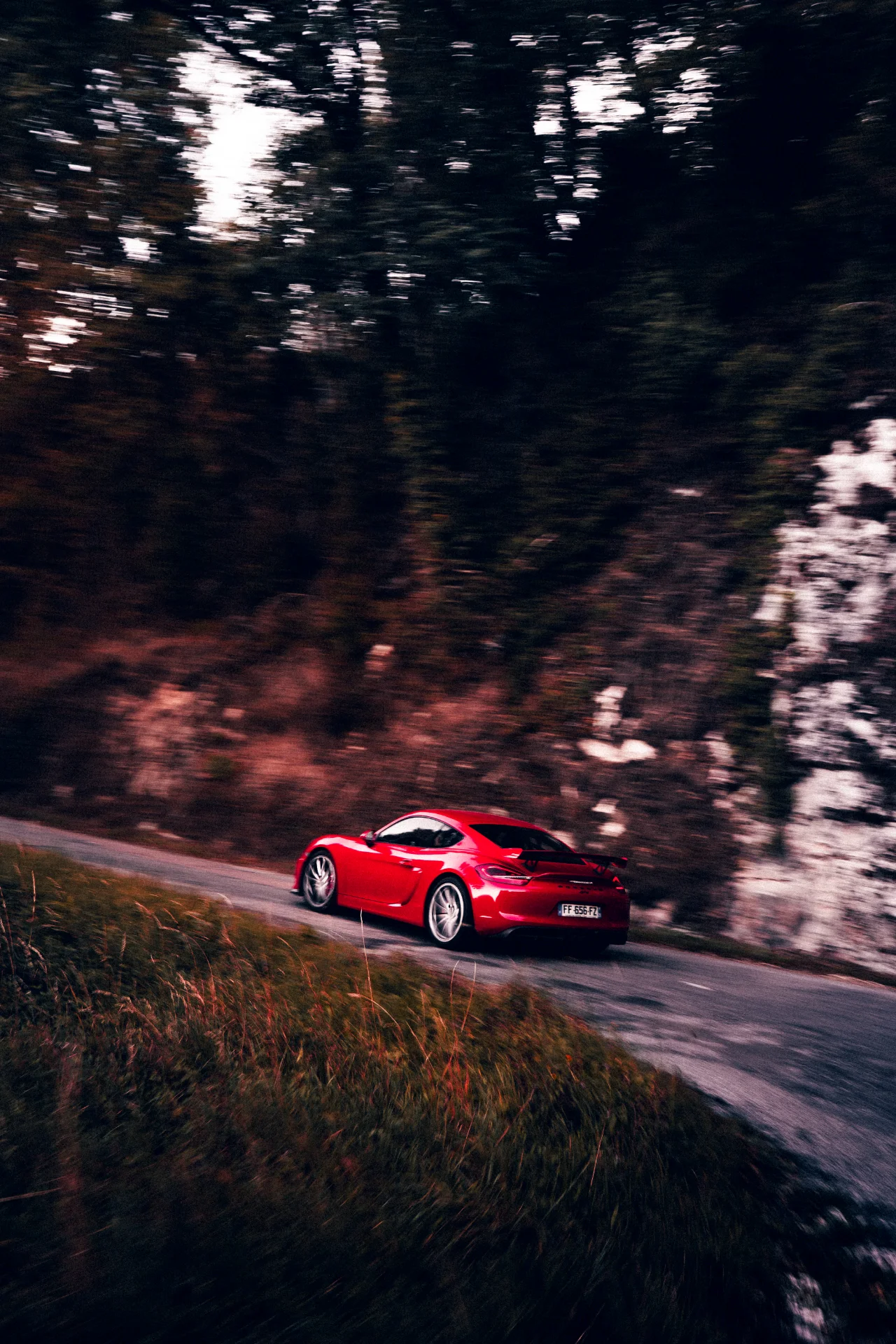 Fotos von Porsches und Oldtimern bei einer Ausfahrt in den französischen Alpen., Bild 21