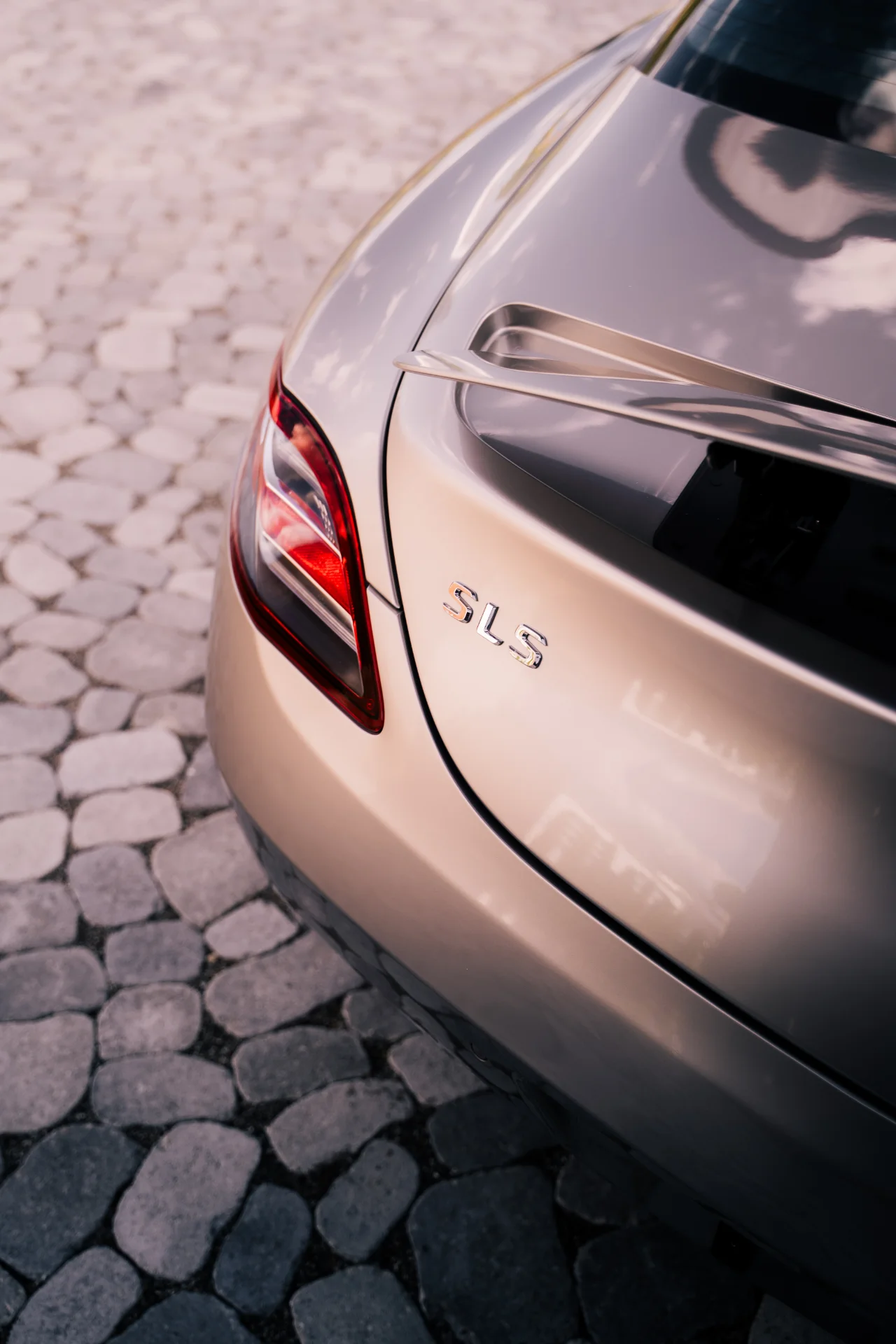 Fotos von einem Mercedes SLS bei der Werkstatt Oldtimer Erz., Bild 9